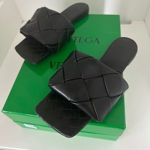 Bottega Veneta Lido Flat Sandal